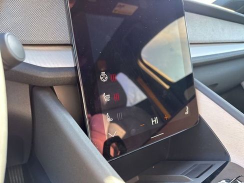 Used 2023 Polestar Polestar 2 w/ Pilot Pack image 26