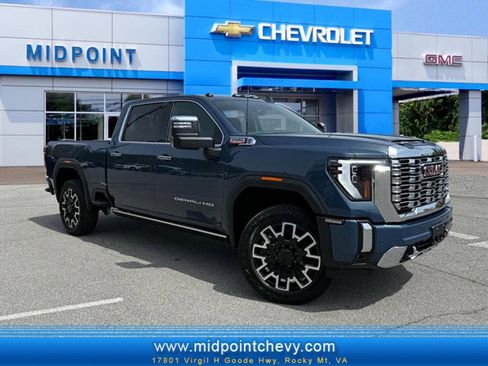 New 2026 GMC Sierra 2500 Denali AWD/4WD image 1