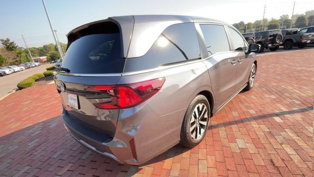 Certified 2026 Honda Odyssey EX-L image 9