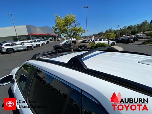 Certified 2019 Toyota RAV4 XLE FWD image 10