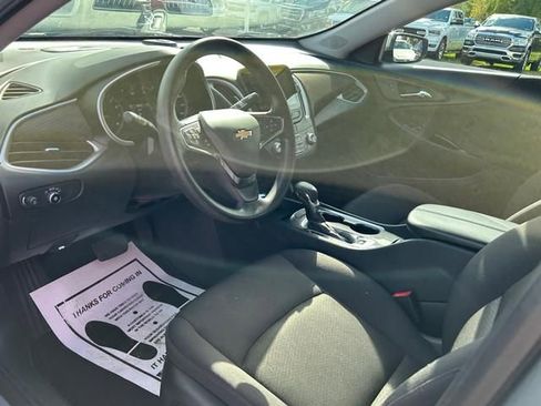 Used 2023 Chevrolet Malibu LT FWD image 11