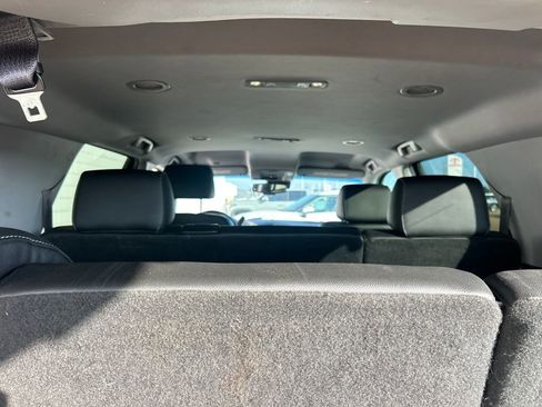 Used 2017 Chevrolet Tahoe LT image 32