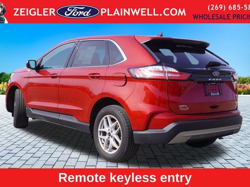 Used 2024 Ford Edge SEL w/ Convenience Package image 4