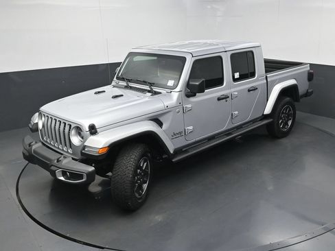 Used 2022 Jeep Gladiator Overland w/ Popular Equipment Package AWD/4WD image 33