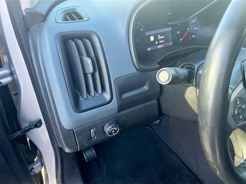 Used 2020 Chevrolet Colorado Z71 image 9