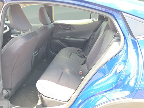 Used 2024 Toyota Prius LE FWD image 10