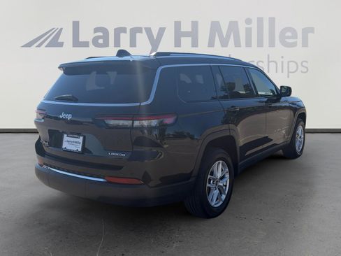 Used 2023 Jeep Grand Cherokee L Laredo AWD/4WD image 6