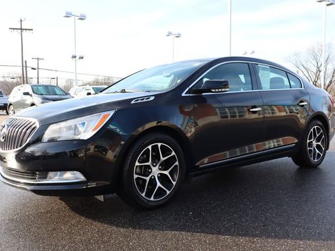 Used 2016 Buick LaCrosse Sport Touring image 8