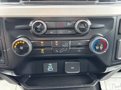 Used 2025 Ford F250 XLT image 25