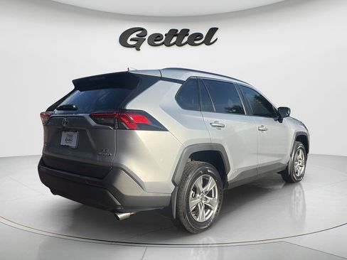 Used 2024 Toyota RAV4 LE AWD/4WD image 5