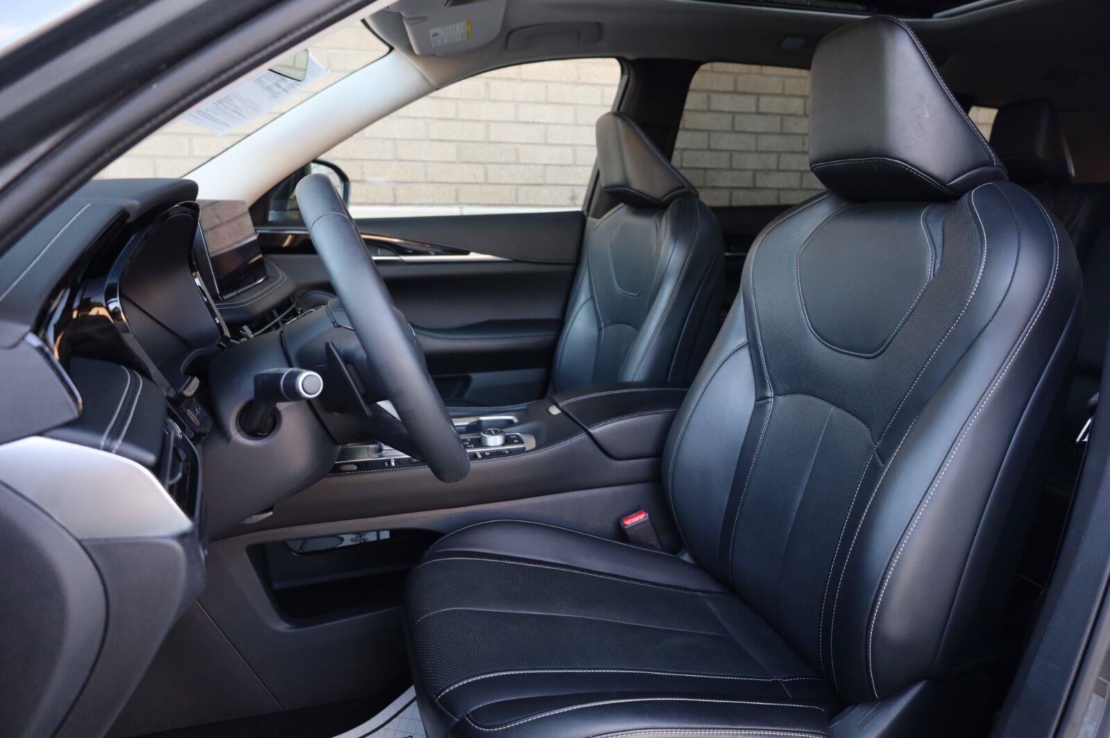 Used 2023 INFINITI QX60 Pure FWD image 18