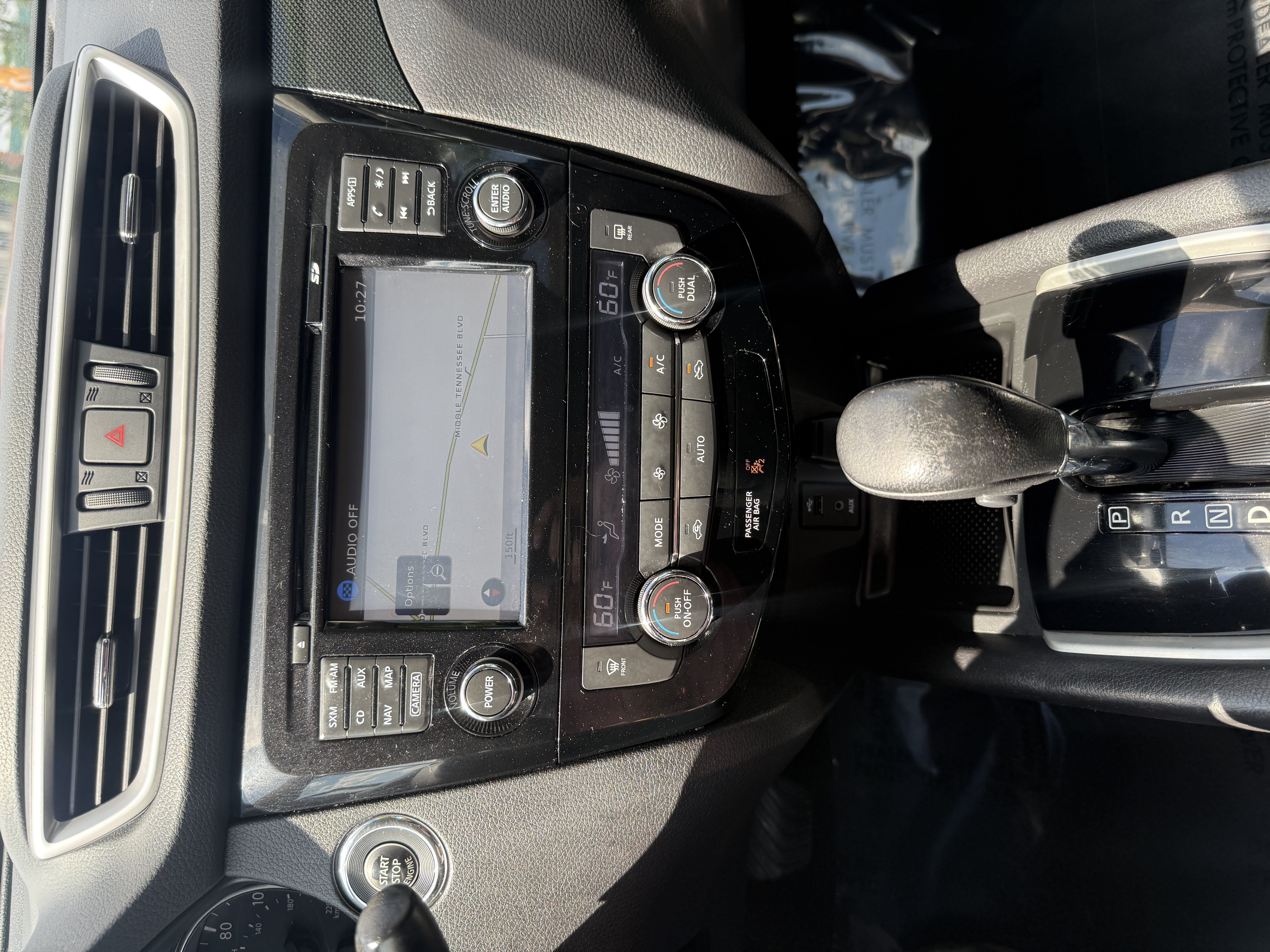 Used 2015 Nissan Rogue SL AWD/4WD image 13