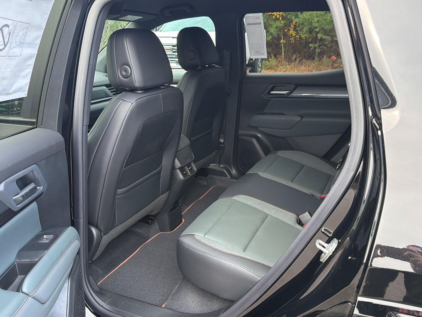 New 2027 GMC Terrain AT4 AWD/4WD image 13