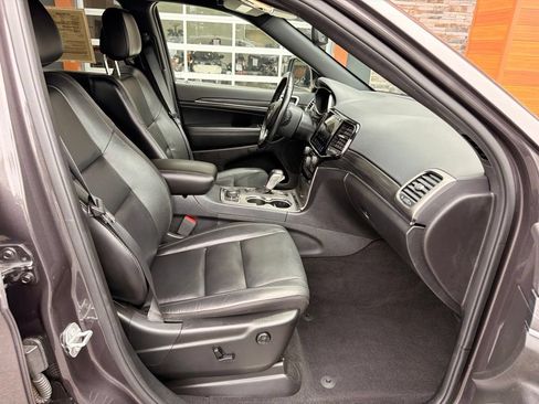 Used 2020 Jeep Grand Cherokee Limited AWD/4WD image 14