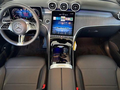 New 2025 Mercedes-Benz GLC 350e 4MATIC image 14