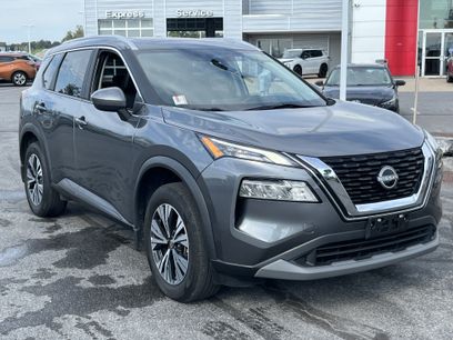 Used 2023 Nissan Rogue SV w/ SV Premium B Package