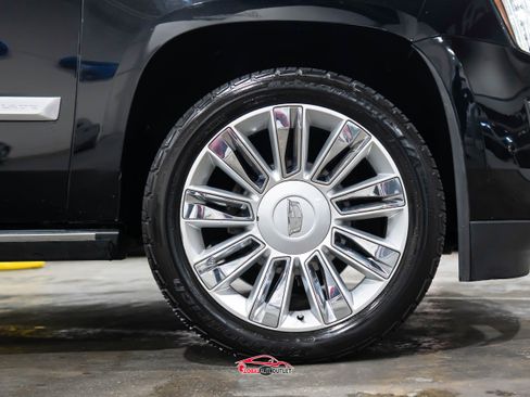 Used 2019 Cadillac Escalade ESV Platinum image 9