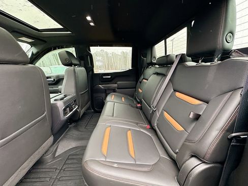 Used 2019 GMC Sierra 1500 AT4 w/ AT4 Premium Package image 4