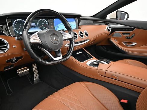 Used 2017 Mercedes-Benz S 550 Cabriolet image 4