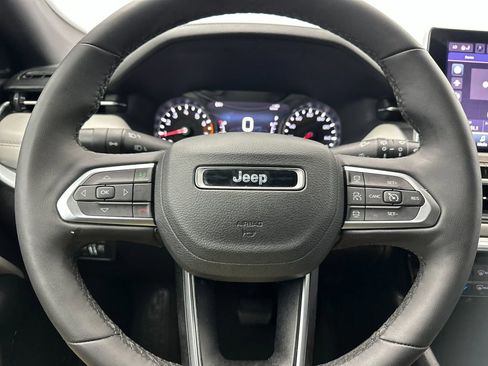 Used 2025 Jeep Compass Limited AWD/4WD image 22
