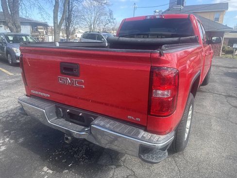 Used 2017 GMC Sierra 1500 SLE w/ SLE Value Package image 8
