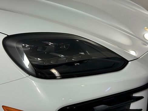 Certified 2025 Porsche Cayenne image 15