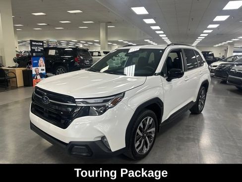 Used 2026 Subaru Forester Touring w/ Touring Package AWD/4WD image 3