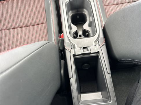 New 2026 Nissan Kicks SR w/ Illumination Package image 28