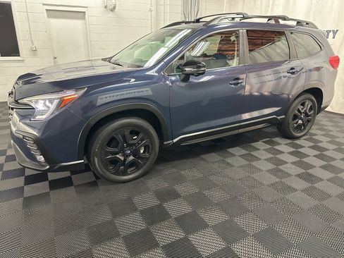 Used 2023 Subaru Ascent Onyx Edition Limited image 5
