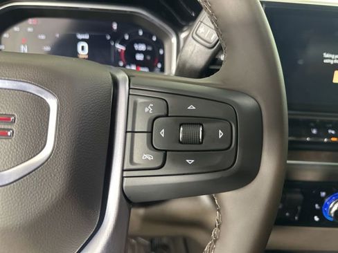 Used 2025 GMC Sierra 2500 SLT w/ SLT Premium Package image 13