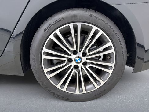 Used 2018 BMW 530i xDrive AWD/4WD image 11
