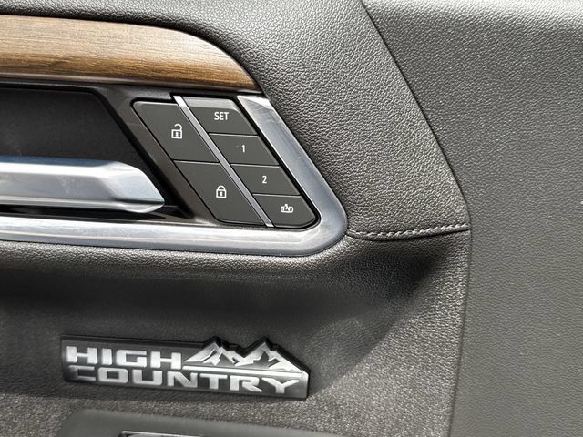 Used 2024 Chevrolet Silverado 1500 High Country w/ Technology Package AWD/4WD image 40