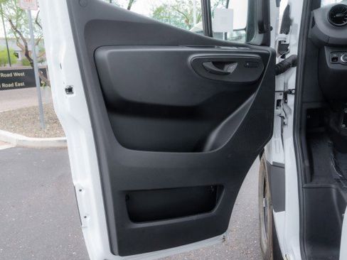 New 2025 Mercedes-Benz Sprinter 2500 image 12