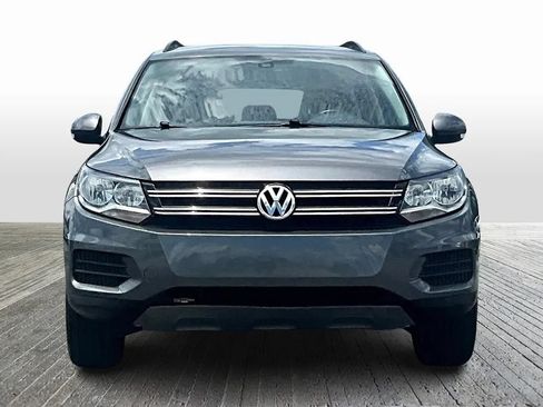 Used 2017 Volkswagen Tiguan S FWD image 2
