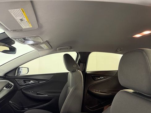 Used 2025 Chevrolet Malibu LT FWD image 16