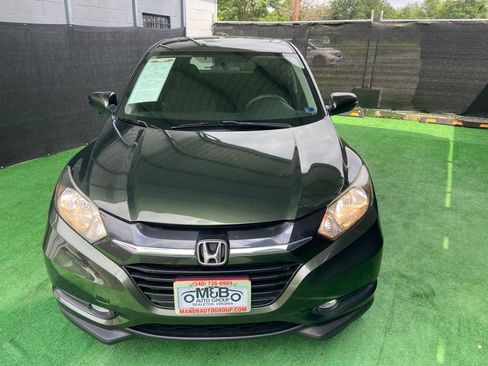 Used 2017 Honda HR-V EX image 12