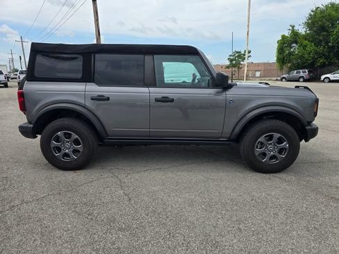 Used 2023 Ford Bronco Black Diamond AWD/4WD image 2
