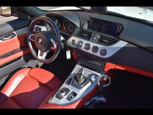 Used 2016 BMW Z4 sDrive28i RWD image 49