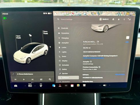 Used 2020 Tesla Model 3 Standard Range Plus RWD image 12