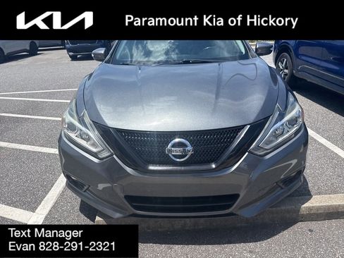 Used 2018 Nissan Altima 2.5 SL FWD image 2