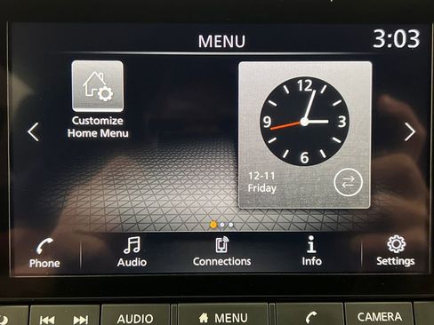 Used 2025 Nissan Rogue SV image 49