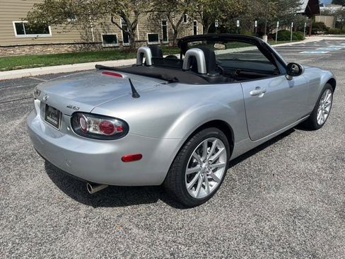 Used 2006 MAZDA MX-5 Miata Sport image 10