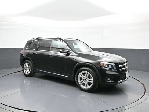 Used 2020 Mercedes-Benz GLB 250 4MATIC image 4