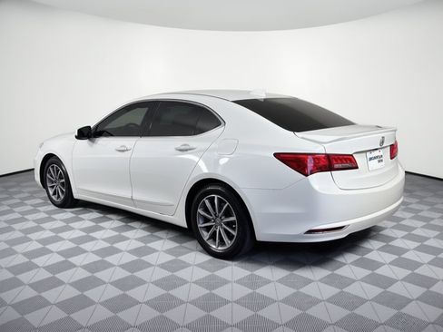 Used 2018 Acura TLX FWD image 3