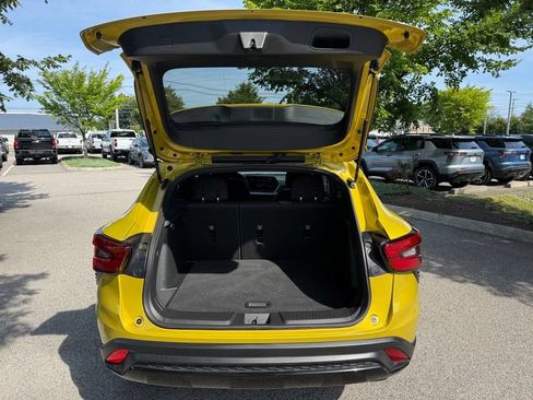 Used 2024 Chevrolet Trax RS w/ Driver Confidence Package FWD image 10