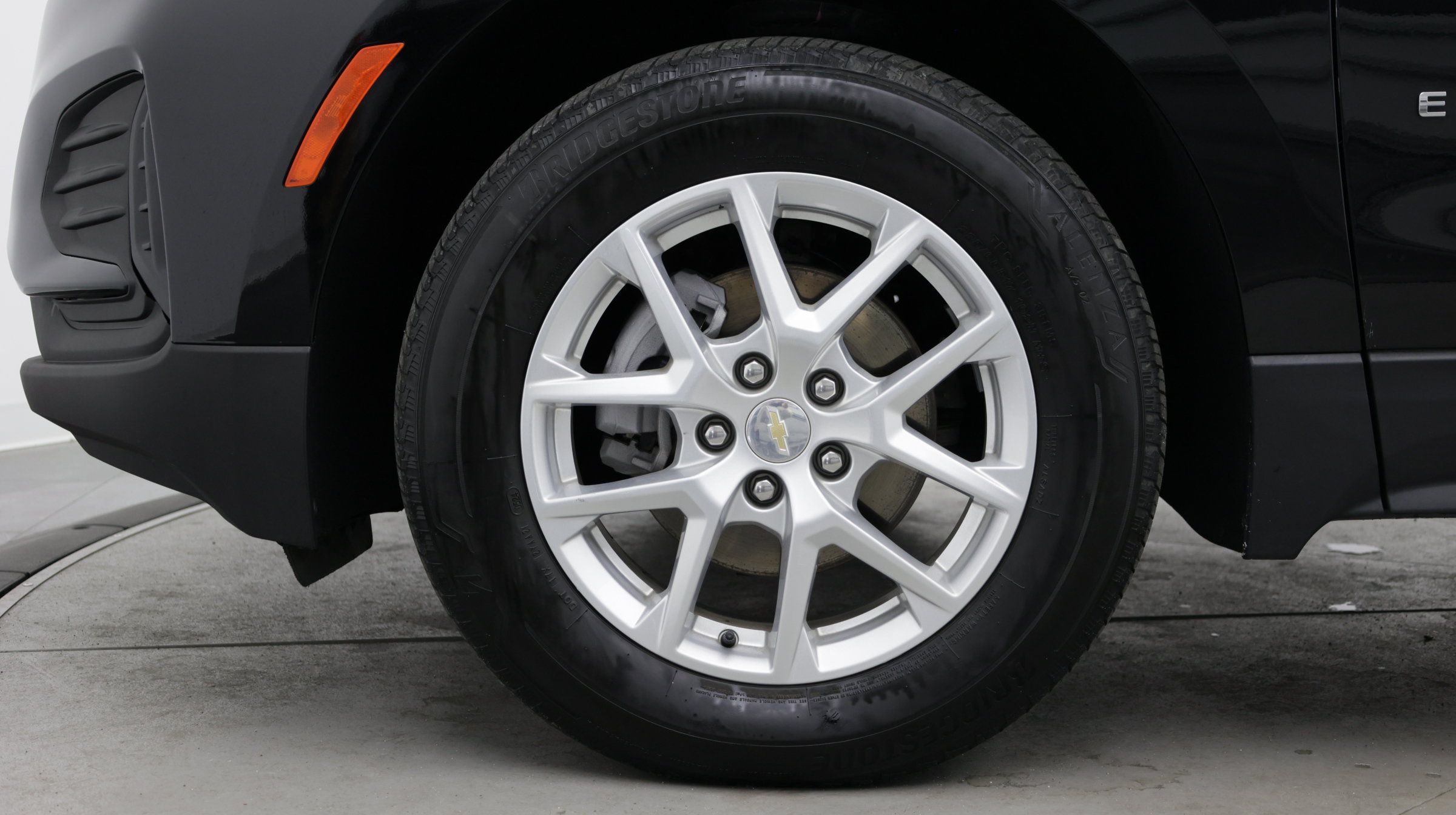 Used 2024 Chevrolet Equinox LS w/ LS Convenience Package AWD/4WD image 8