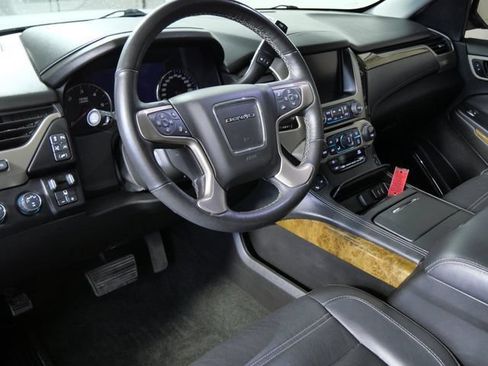 Used 2017 GMC Yukon XL Denali w/ Open Road Package AWD/4WD image 3