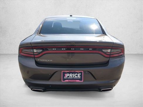 Used 2020 Dodge Charger SXT RWD image 7