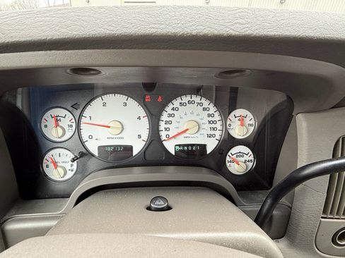 Used 2005 Dodge Ram 3500 Truck SLT image 16