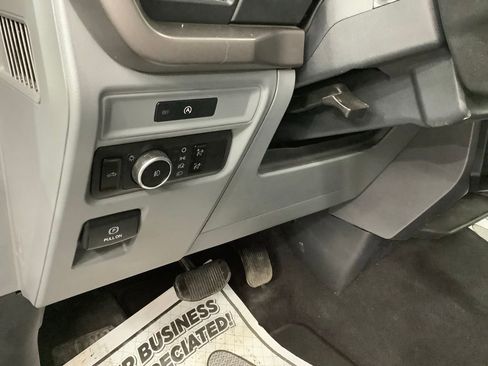 Used 2025 Ford F150 XLT w/ Equipment Group 301A Standard AWD/4WD image 12